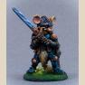 Mouse Paladin with Two Handed Sword